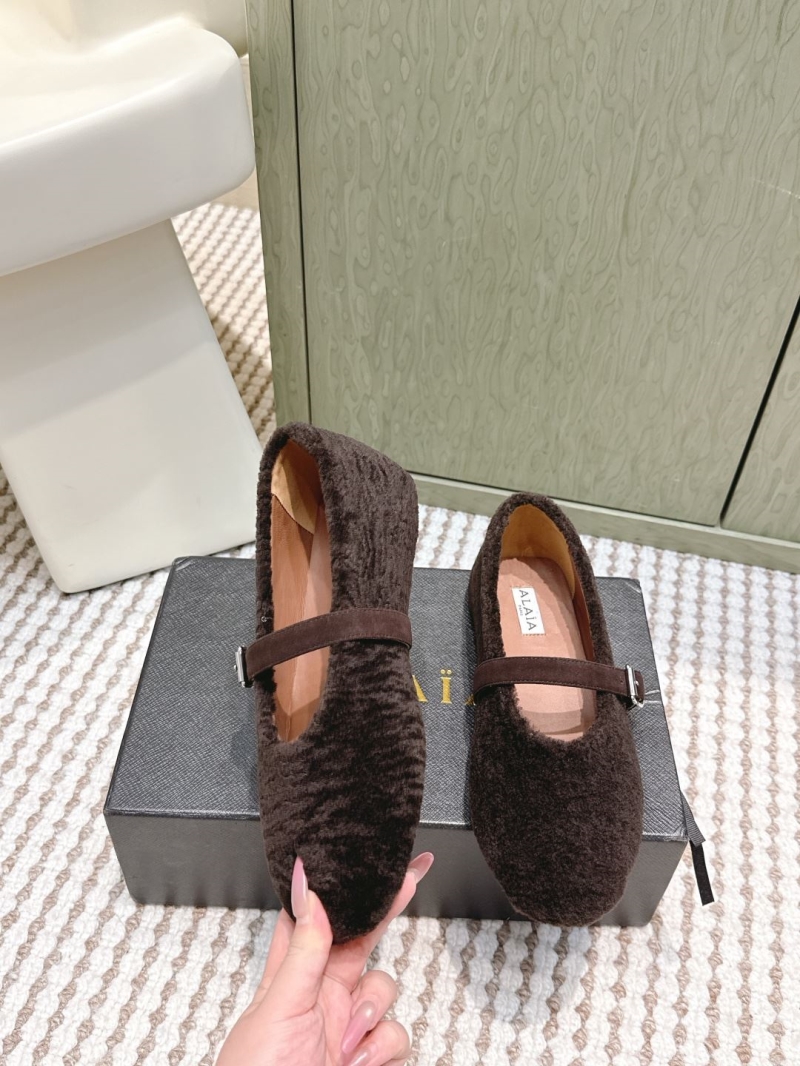 Alaia Flat Shoes